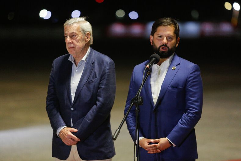 boric con el canciller.jpg