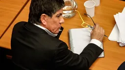 Monsalve habría hablado con gendarme mientras ocupaban un PC: Fiscalía investiga a funcionario