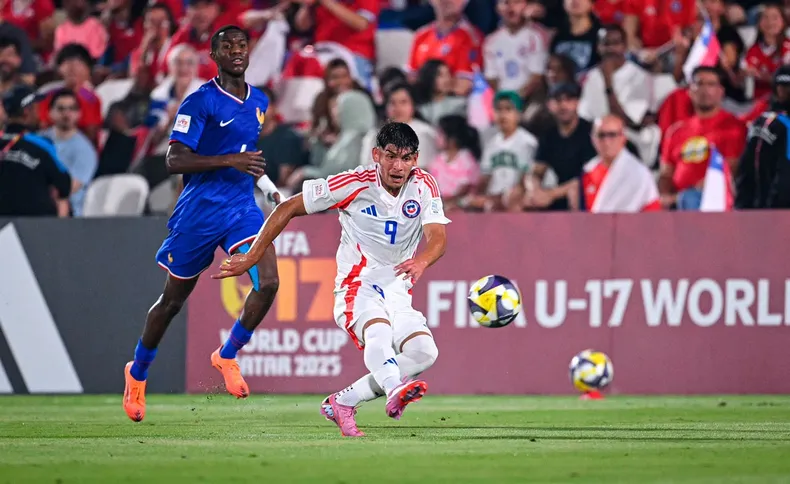 25315 roja sub 17.webp