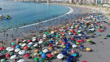 Alerta veraniega: Marejadas se concentran en el norte de Chile durante la temporada