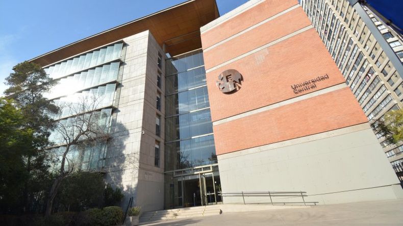 estudiante acuso a universidad de cobrarle 8 millones mas de arancel y justicia ordena devolverle 1.400.000.jpg
