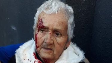 VIDEO| Acusan a carabinero de agredir a comerciante de la tercera edad en Concepción