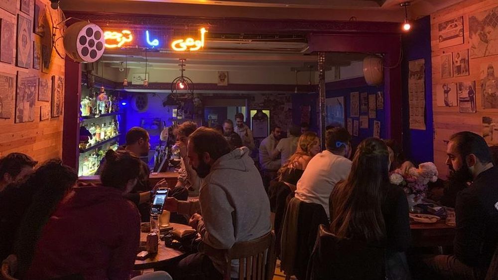 Los bares vuelven a vender alcohol a sus clientes en Siria tras la llegada de los islamistas