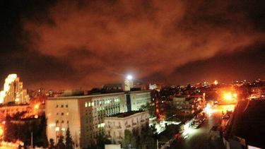 EE.UU. y aliados lanzan ataque militar contra Siria