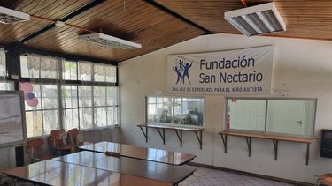 Escuela especial debe suspender clases por velorio de sujeto muerto en supuesto portonazo
