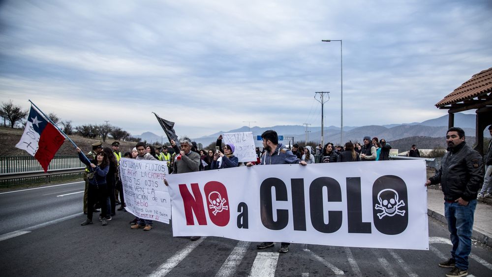 Vecinos de Til Til se manifiestan en contra del proyecto Ciclo