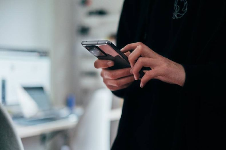 smartphone 01.jpg
