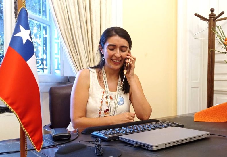 Maria Elisa Quinteros.jpg