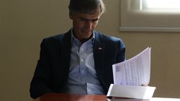“A veces pasan estas cosas”: Ministro Valente admite error que perjudicó a pymes y culpa a la Biblioteca del Congreso Nacional