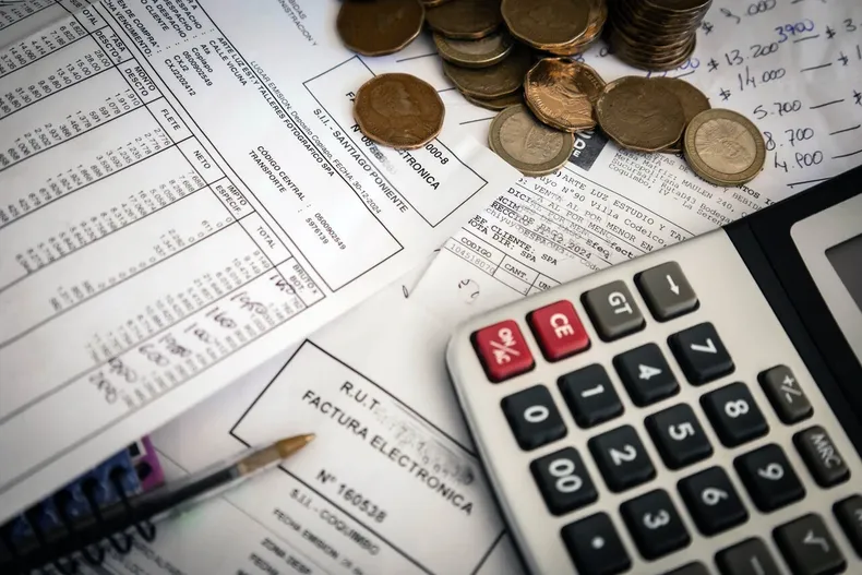 que riesgos ven las empresas en chile 51 enfrento eventos criticos y regulaciones lideran con 37 de preocupacion.webp