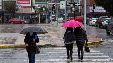 Ciclón extratropical: calles anegadas, personas aisladas y suspensión de clases en zona centro sur