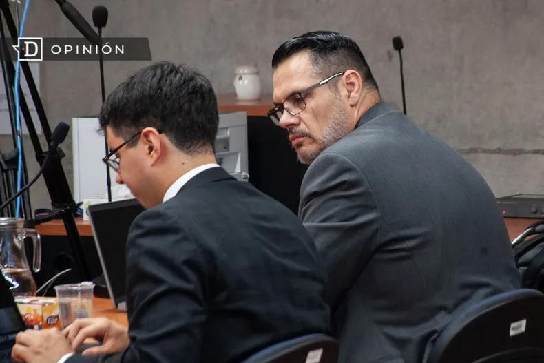 28794 claudio crespo en el juzgado.webp