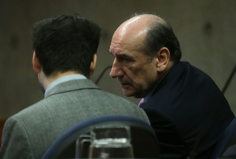 A_UNO_1108040.jpg