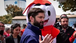 La aparición de Boric en la Teletón que dejó tres donaciones y el regreso inesperado de un objeto del año pasado