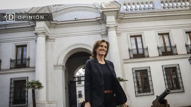 El Desconcierto | 5358 marcela cubillos en la moneda.jpg