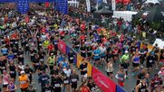 El Maratón de Santiago, Londres y Boston lideran la carrera hacia la carbono neutralidad, combinando bonos de carbono, remoción de CO2 y logística sostenible en eventos masivos.