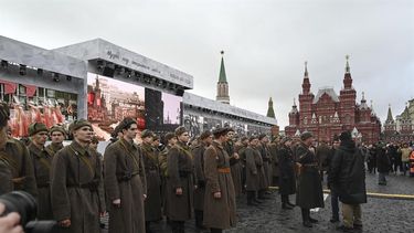 Polonia se prepara en caso de guerra: 230.000 jóvenes a examen militar con advertencia de arresto
