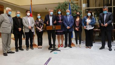 El Desconcierto | Diputados de la oposicion tras el plebiscito.jpg