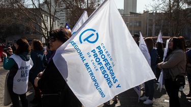 Por permanentes agresiones y agobio de sus alumnos Magisterio se va a paro nacional el 7/8