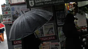 Reuters advierte por crisis de la prensa chilena: Financiamiento, publicidad, tensión laboral y propiedad entre las alertas