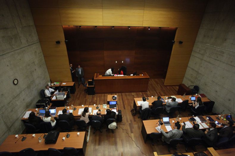 A_UNO_1149089.jpg