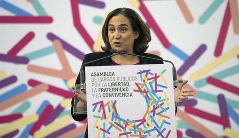 Ada colau 1.jpg
