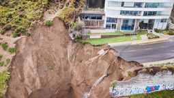 Lluvias: 73% de infraestructura dañada recuperada y $3.600 millones para el socavón de Reñaca