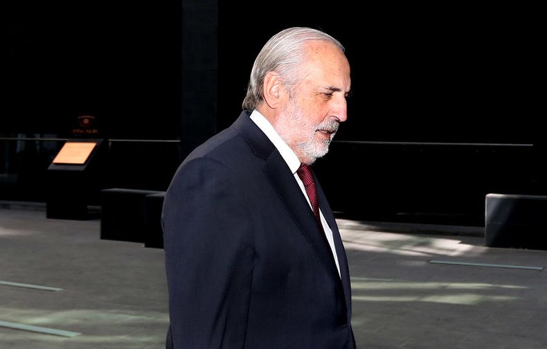 A_UNO_1112370.jpg