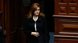 Duró menos de 24 horas: Presidenta encargada de Perú, Mercedes Aráoz, renuncia al cargo