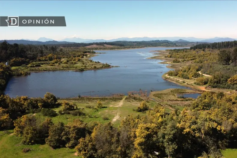 13603 imagen panoramica del lago penuelas.webp