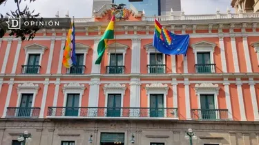 El Desconcierto | 20842 palacio quemado.webp