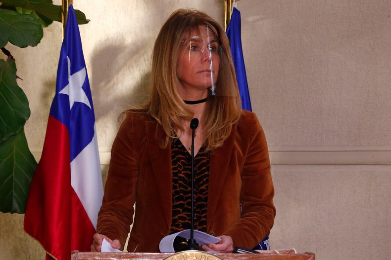 A_UNO_1200350.jpg
