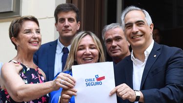La derecha también va dividida: Chile Vamos inscribe pacto Chile Seguro sin Republicanos