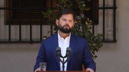 Expresidente Gabriel Boric habló en el lanzamiento de un libro sobre la trayectoria política de Carolina Tohá - Agencia Uno Expresidente Gabriel Boric habló en el lanzamiento de un libro sobre la trayectoria política de Carolina Tohá - Agencia Uno