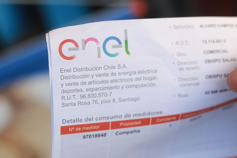 debia a enel mas de 15 millones por cobros de luz domiciliar  arbitrarios   corte ordena corregir montos.jpg