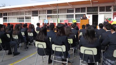 El Desconcierto | colegio isaac newton.jpg