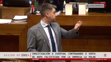 VIDEO| Escándalo: Coloma Jr. pierde el control y acusa por ordinario gesto a Manouchehri