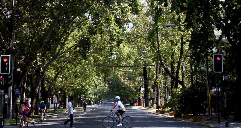 cierran calle de providencia por feria gastronomica 750x400 1.jpg