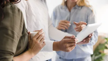 Cuándo acudir al fonoaudiólogo: Las 3 señales silenciosas que afectan el habla, la deglución y la audición