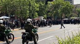 Metro habilita estaciones Salvador y Baquedano tras cierre por protestas