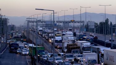 Refuerzan medidas en carreteras tras masiva salida de cerca de 465 mil vehículos por Año Nuevo