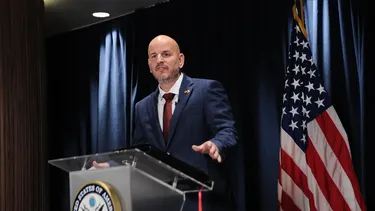 Piden declarar a embajador de EEUU en Chile como persona non grata por tratar como colonia al país