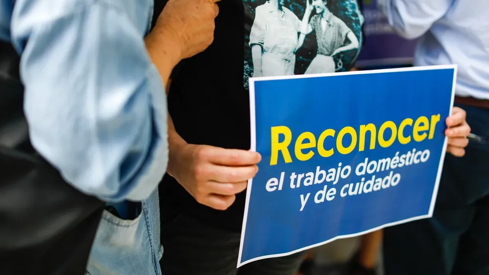 Más del 70% del trabajo doméstico que realizan mujeres en Chile es informal: “Ha sido históricamente invisibilizado”