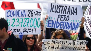 Proyecto de condonación del CAE: bancada oficialista respalda anuncio del gobierno