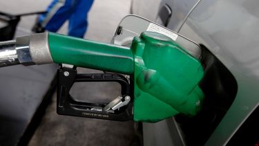 Precio de los combustibles subiría este jueves, pero es ENAP quien lo confirmará - Agencia Uno
