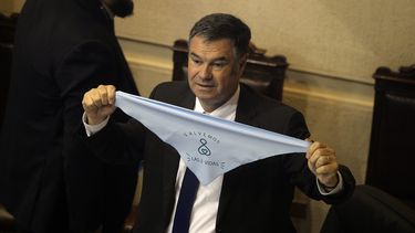 Esto no pasa por las mujeres, porque no deciden por su cuerpo: La arremetida de Ossandón contra el aborto libre