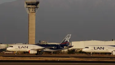 Controladores advierten por vuelos militares en Chile tras accidente en EE.UU.: “Suelen operar bajo propio criterio”