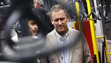 Ministro de Transportes y suicidios en el Metro: Ocurre con mucha más frecuencia de la que quisiéramos