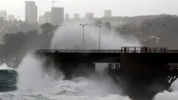 VIDEO| Marejadas han alcanzado los 4 metros y serán mayores: A las 10:00 y 22:00 horas se registrarán los peak