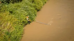Con burbujas de aire limpian el agua del Mapocho: Dispositivo captura plásticos, plumavit y residuos livianos